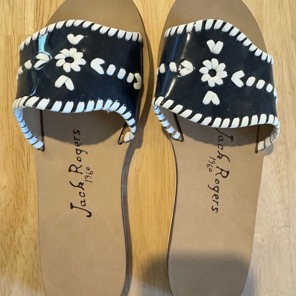 Jack Rogers Sanibel midnight blue and White leather Sandals size 7